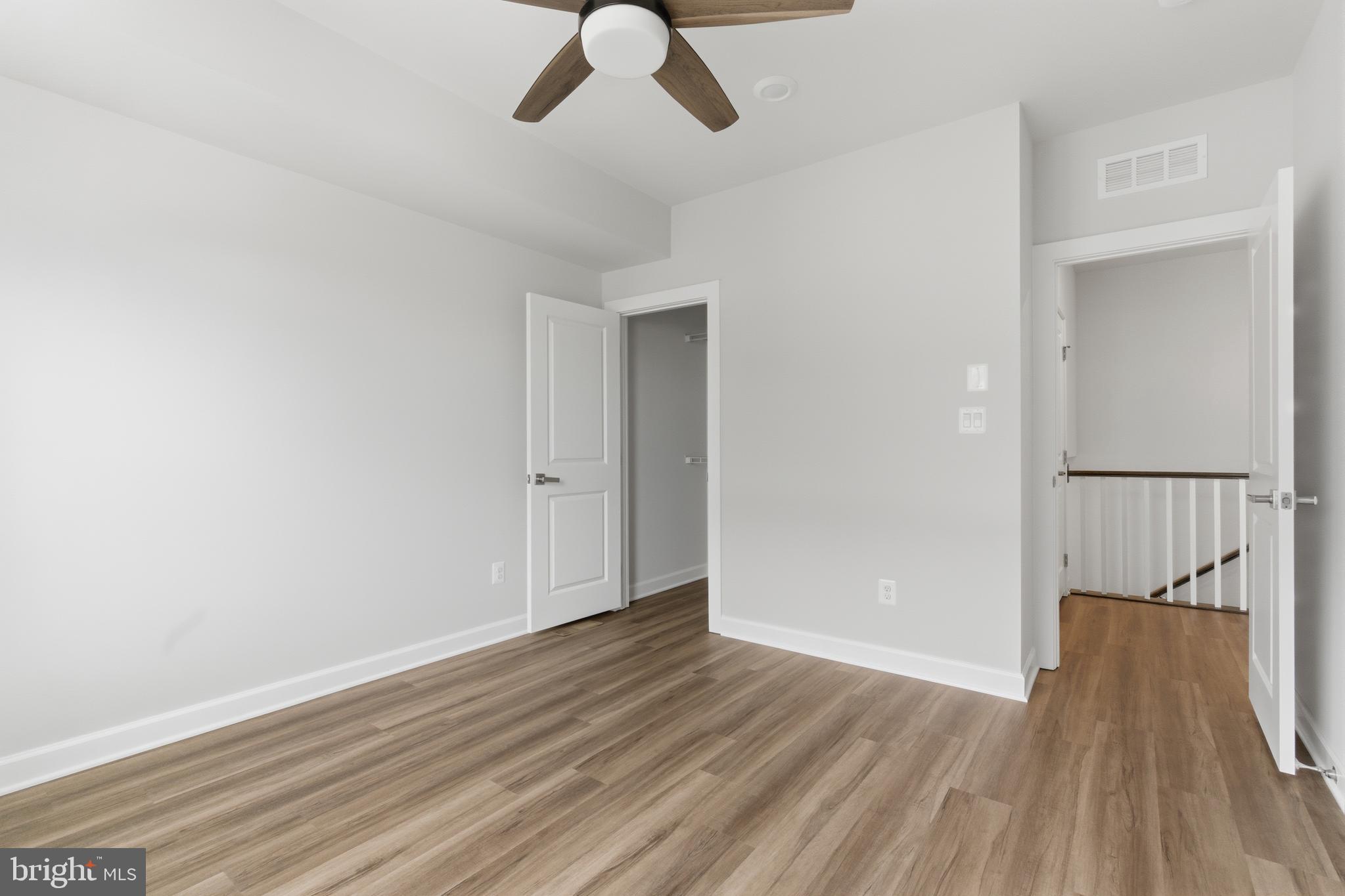 WOODLAND PARK STATION - Residential