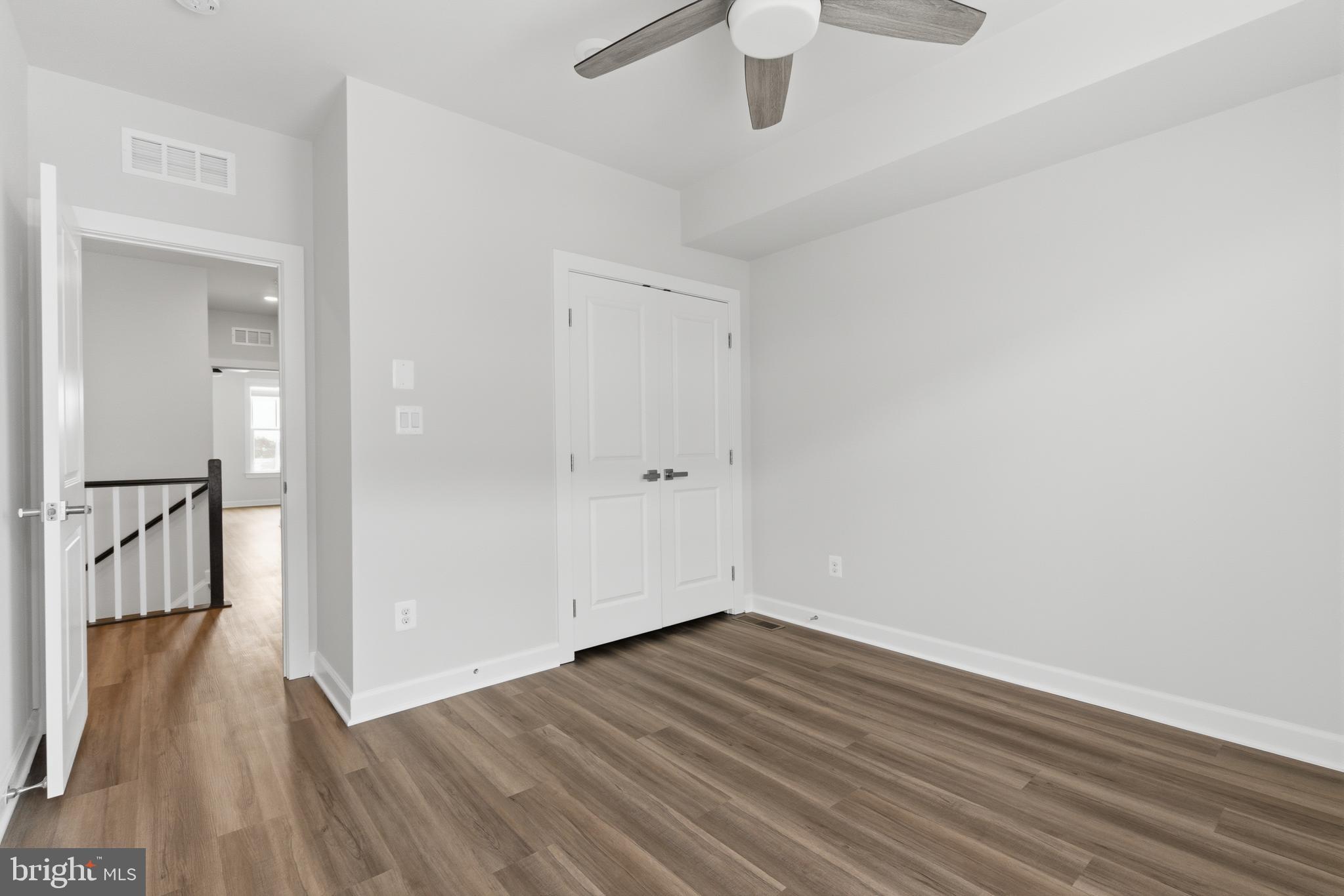 WOODLAND PARK STATION - Residential