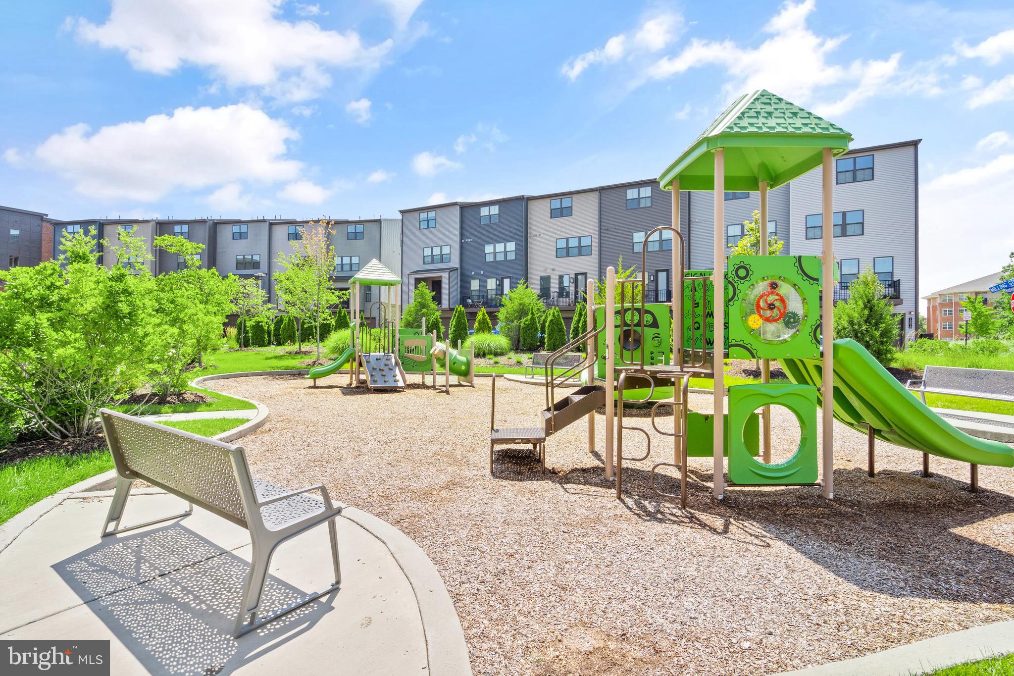 WOODLAND PARK STATION - Residential