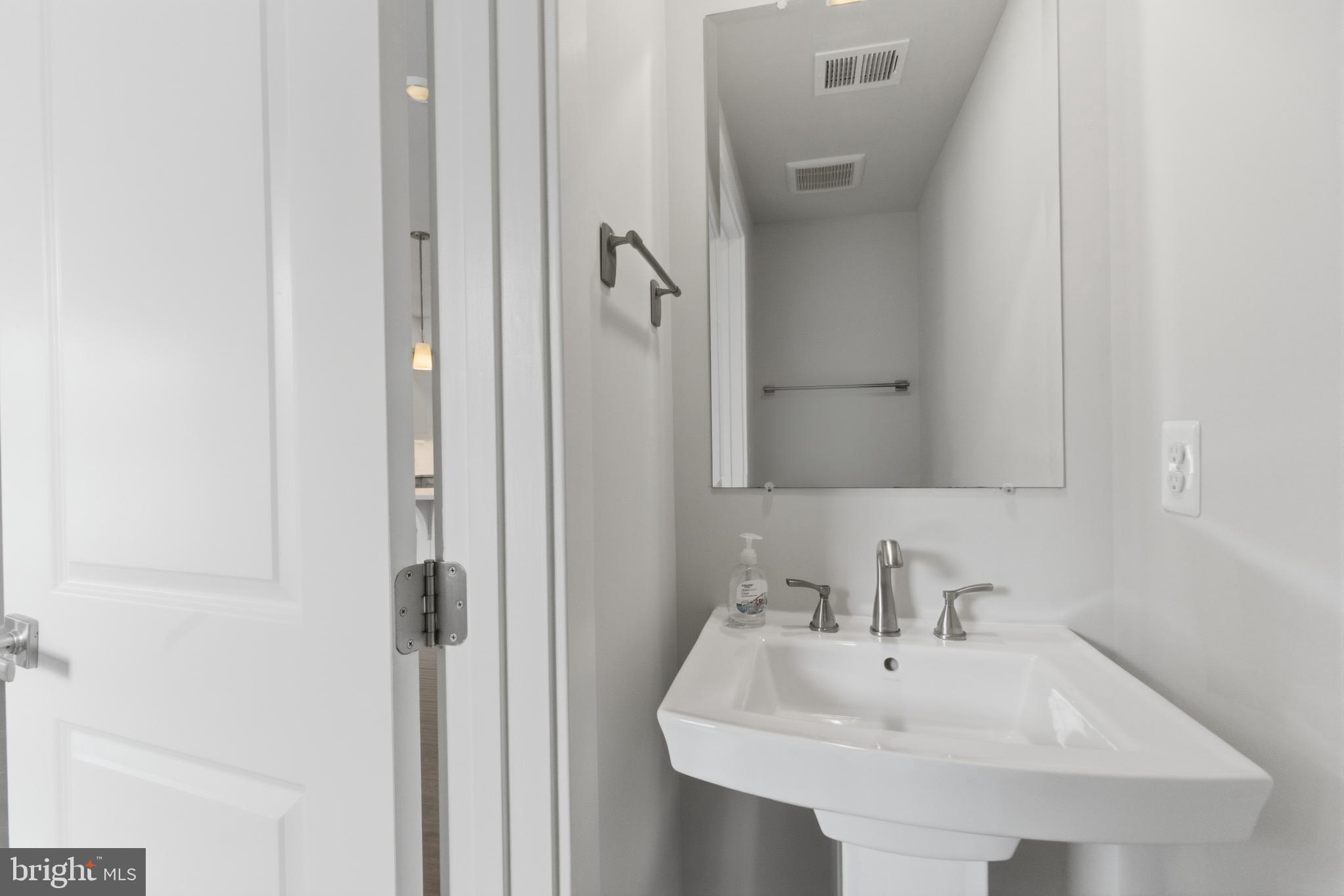 WOODLAND PARK STATION - Residential