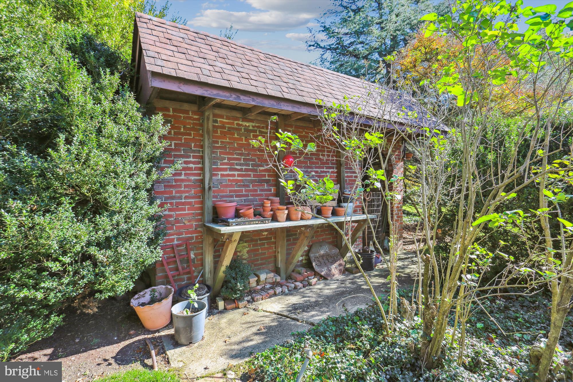 GARRETT PARK - Residential