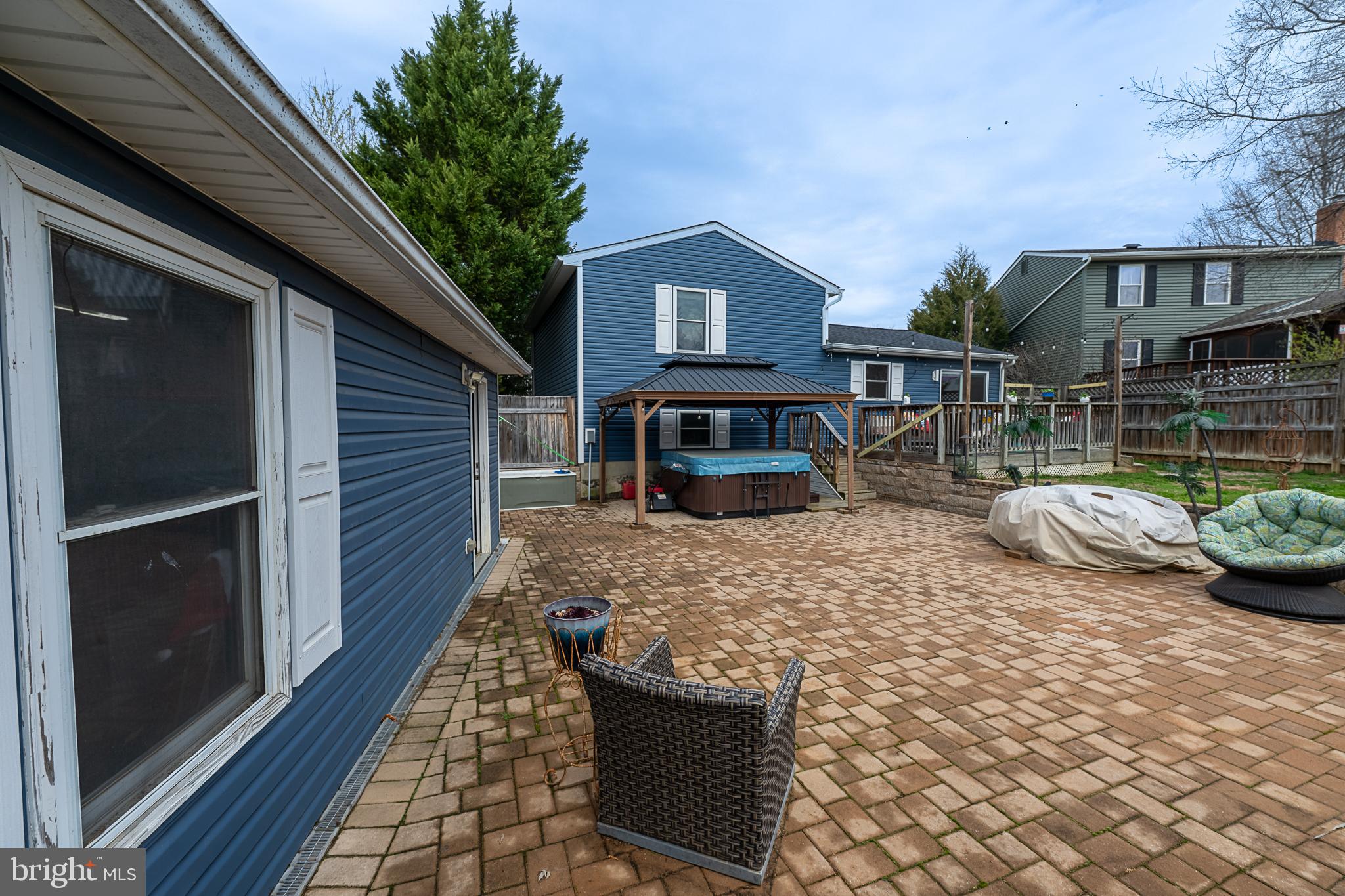 MILHOVEN - Residential