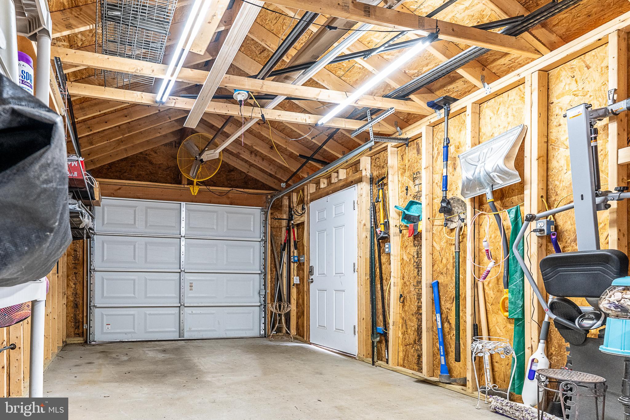 MILHOVEN - Residential