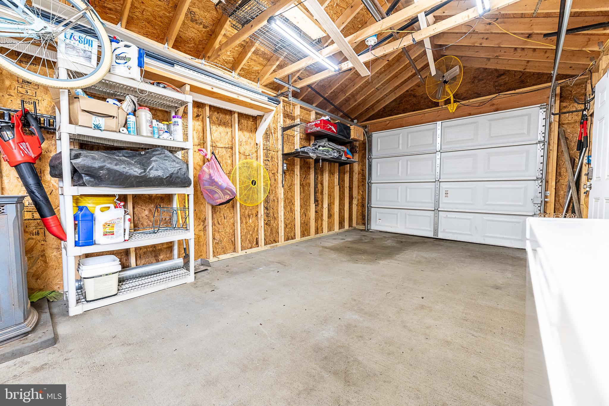 MILHOVEN - Residential