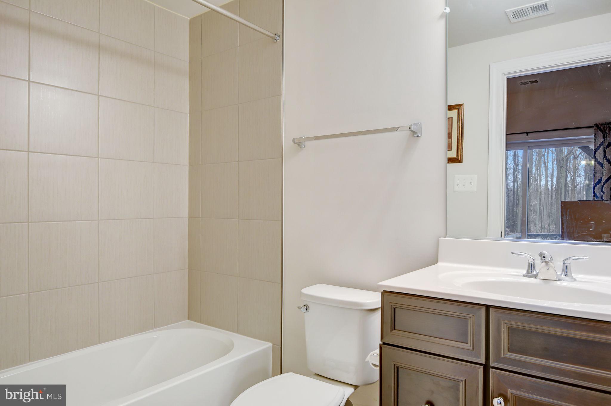 MARLBORO RIDING - Residential