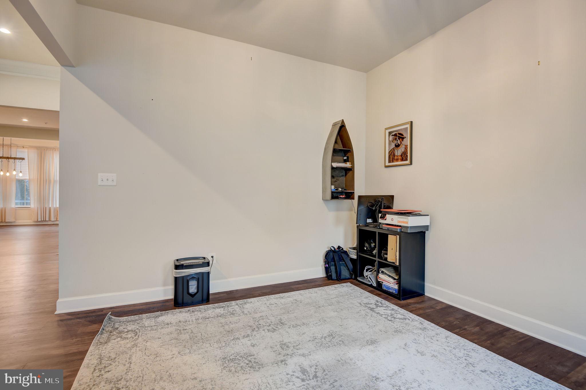 MARLBORO RIDING - Residential