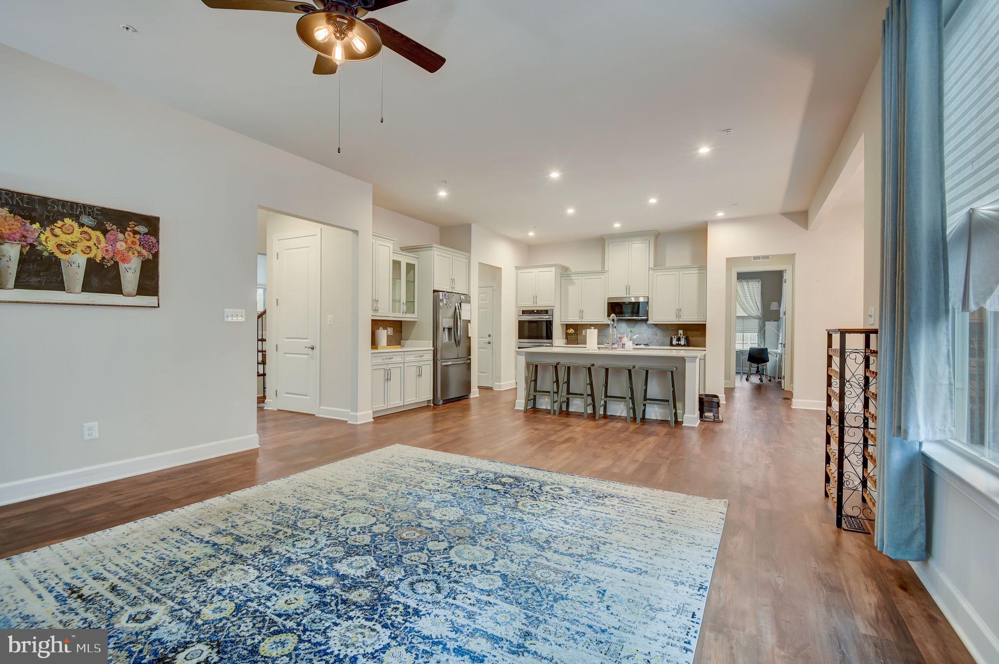 MARLBORO RIDING - Residential