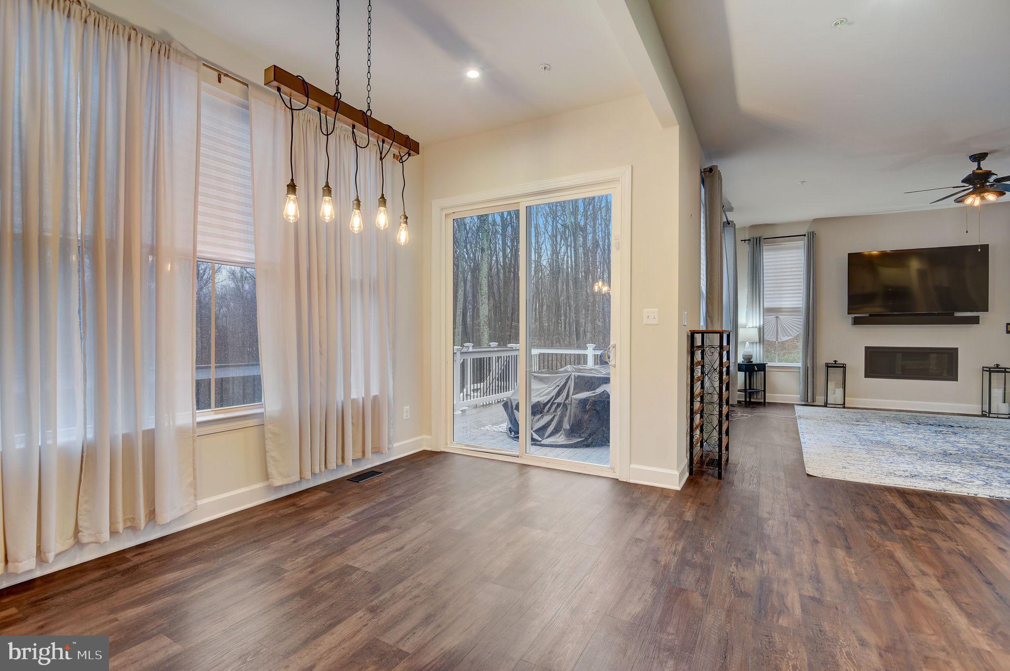 MARLBORO RIDING - Residential