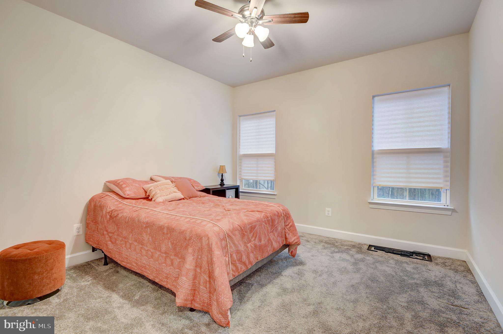 MARLBORO RIDING - Residential