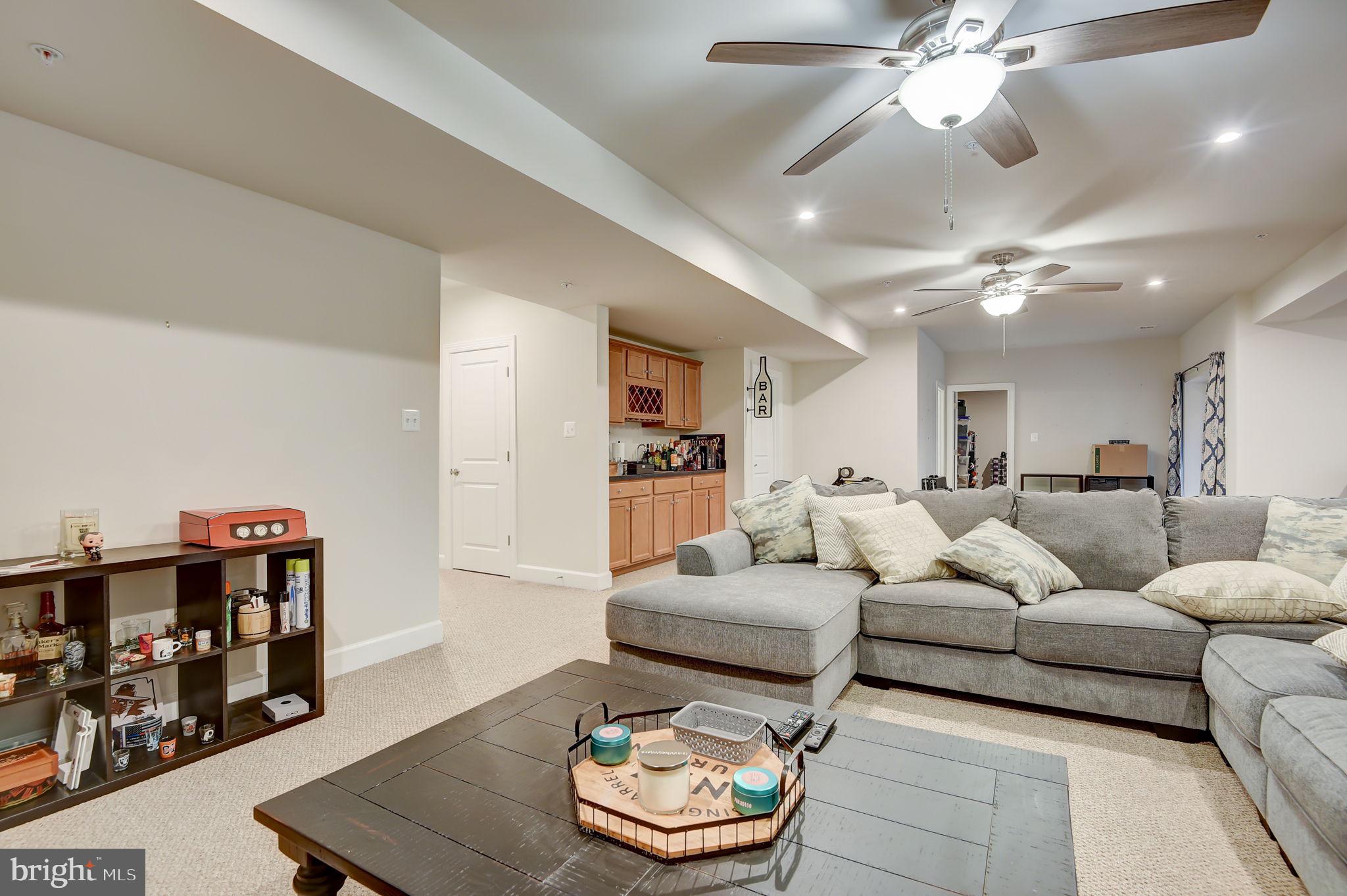 MARLBORO RIDING - Residential