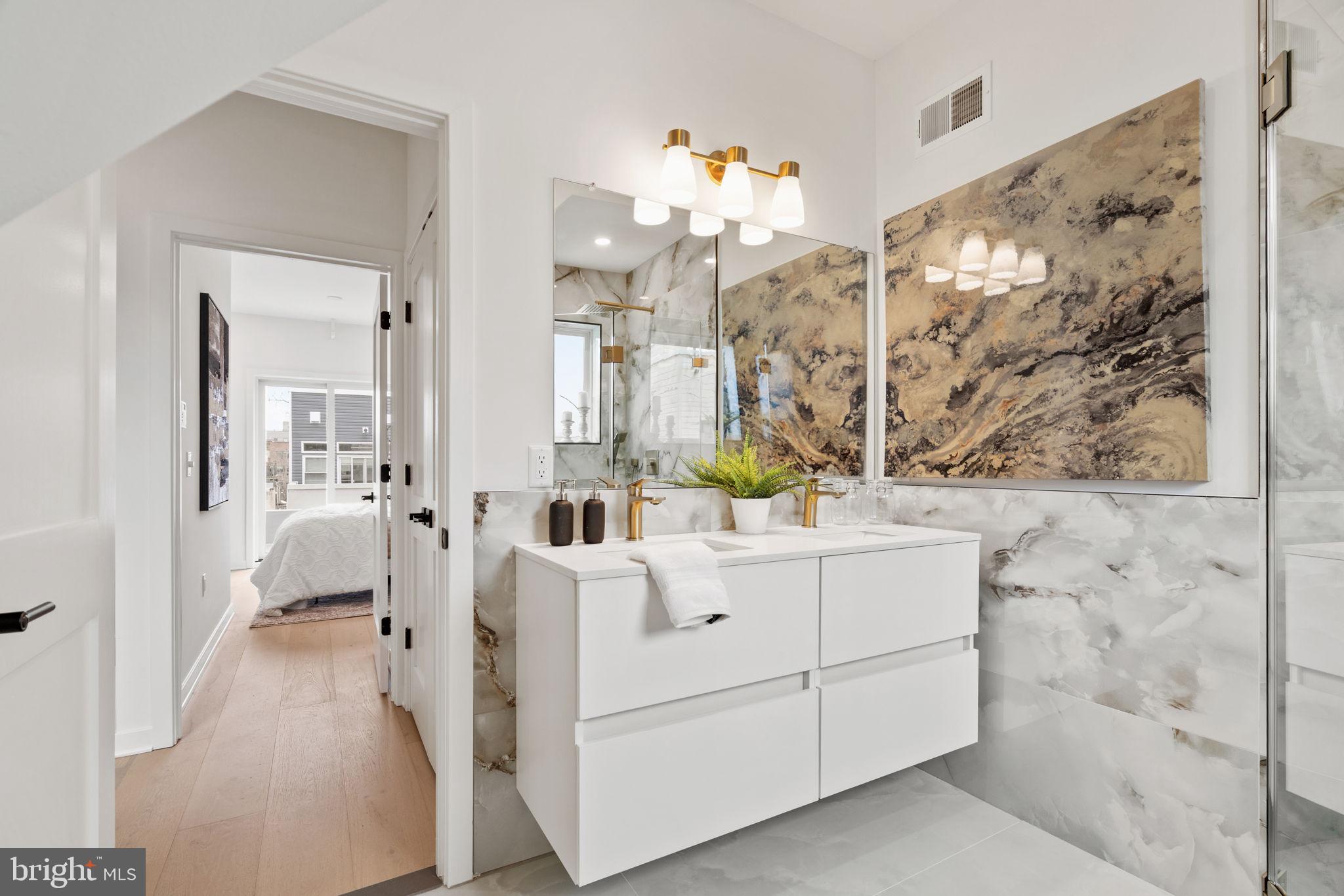 GRADUATE HOSPITAL - Residential