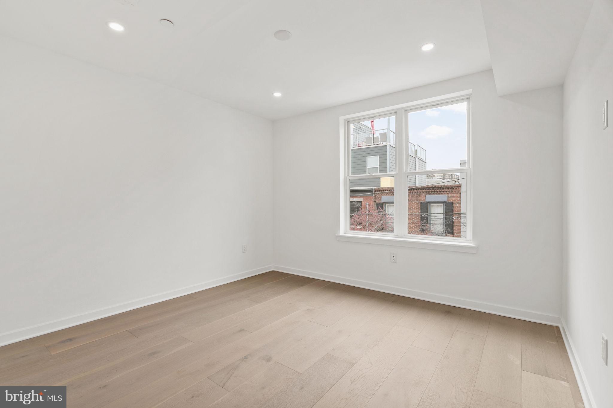 GRADUATE HOSPITAL - Residential