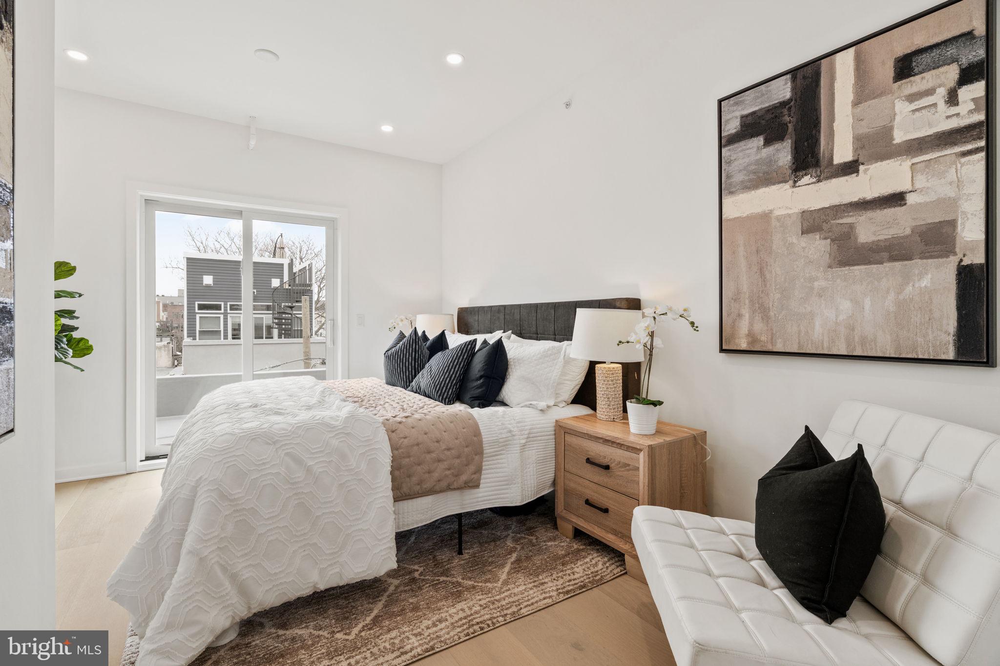 GRADUATE HOSPITAL - Residential