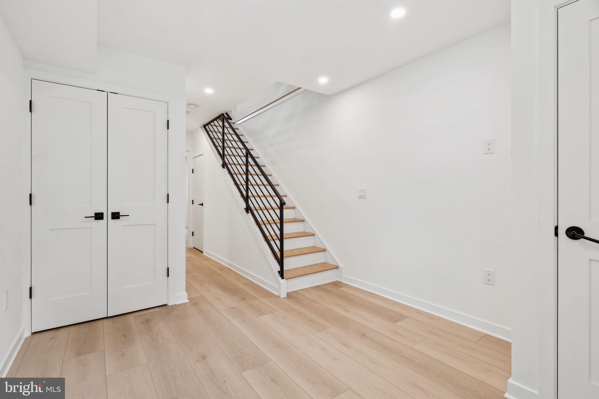 GRADUATE HOSPITAL - Residential