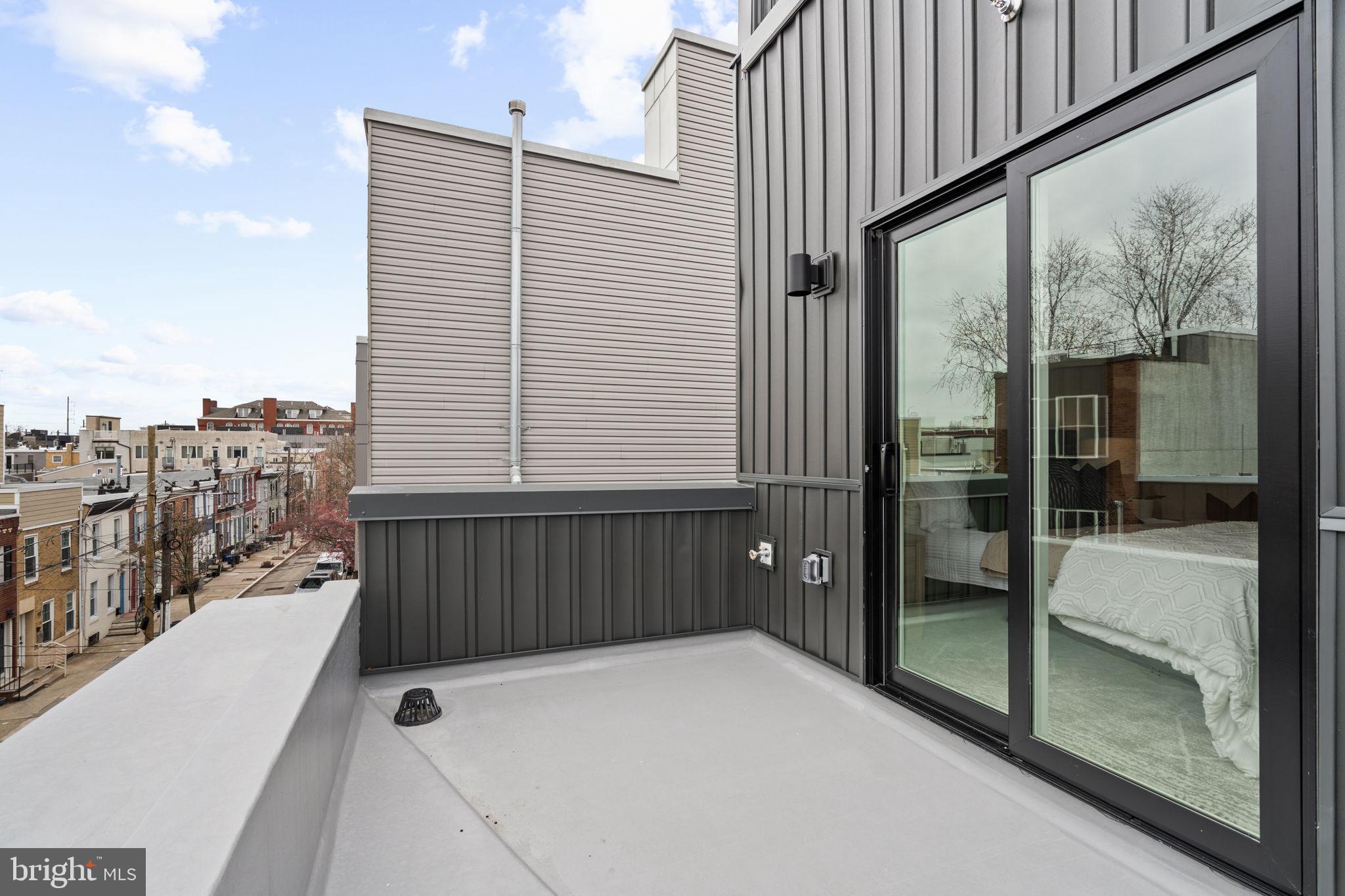 GRADUATE HOSPITAL - Residential