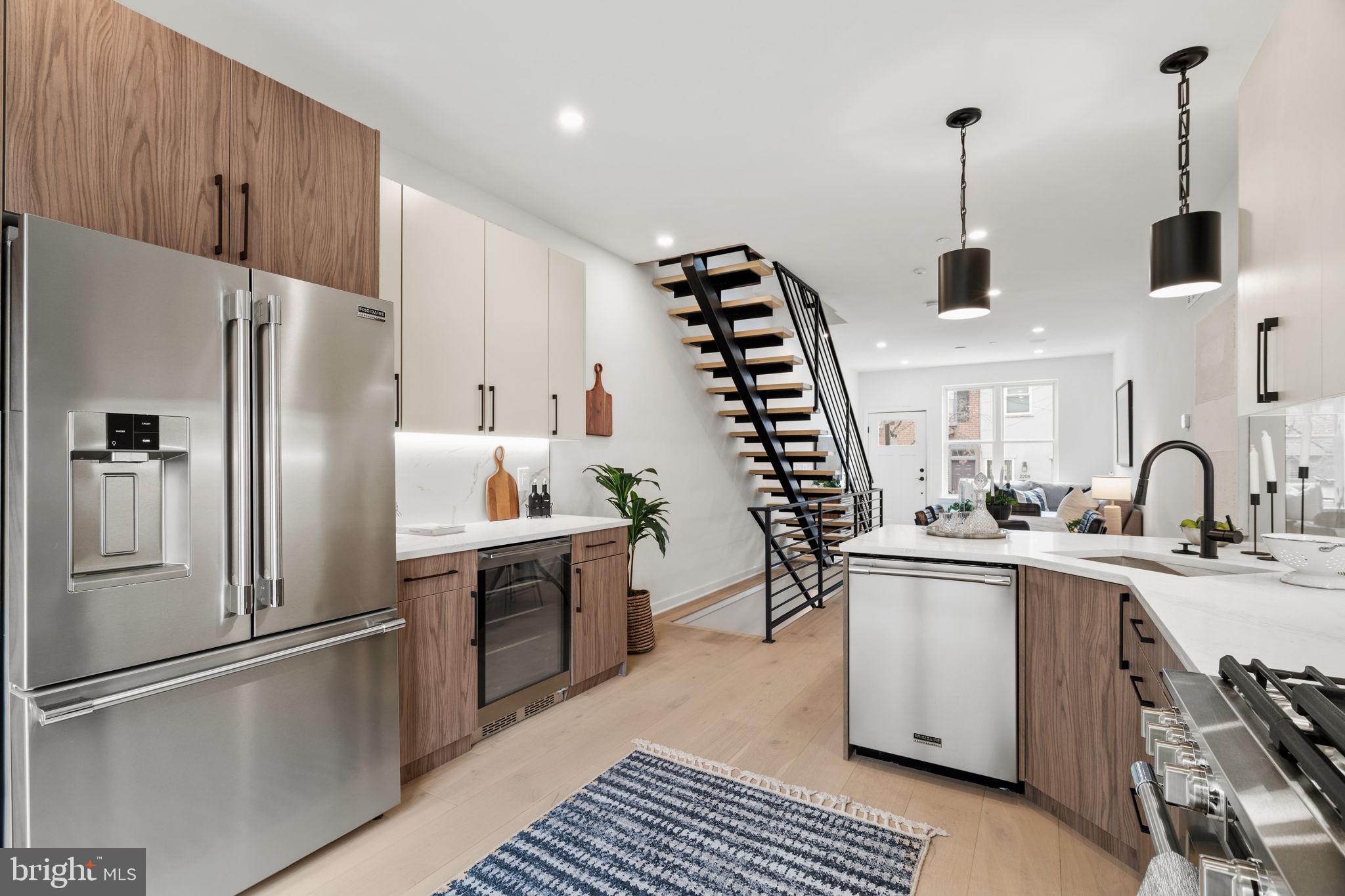 GRADUATE HOSPITAL - Residential