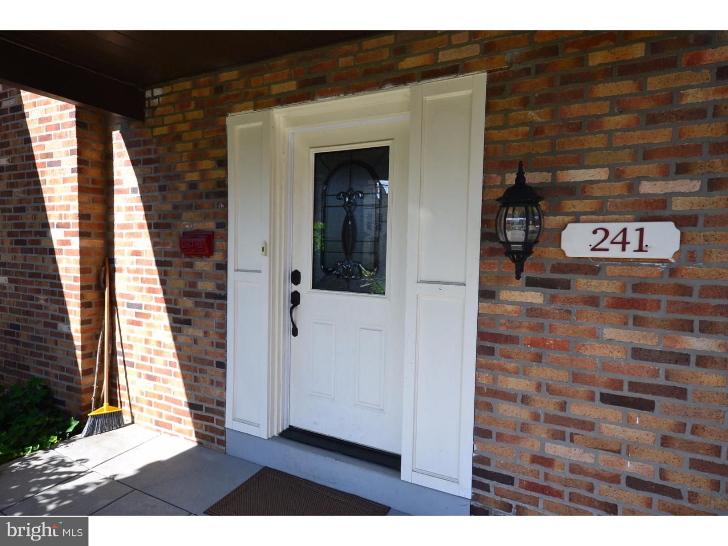 LANSDOWNE - Residential