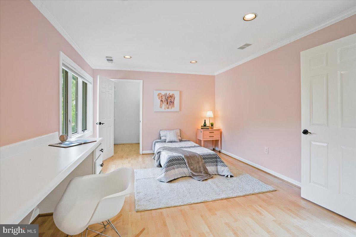 YATES VILLAGE - Residential