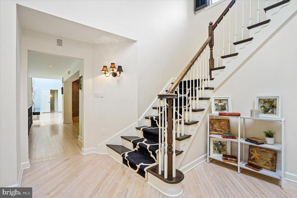 YATES VILLAGE - Residential