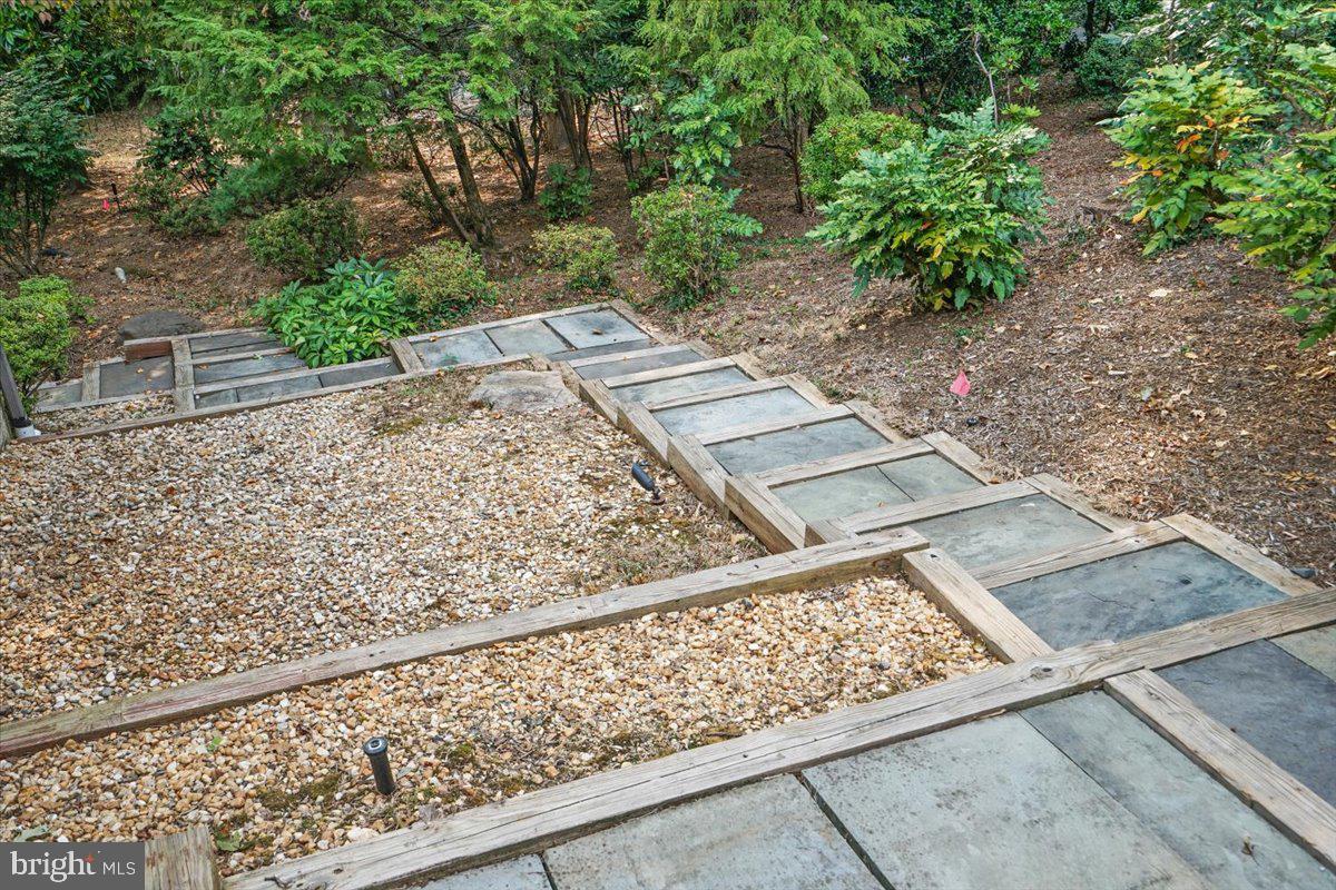 YATES VILLAGE - Residential