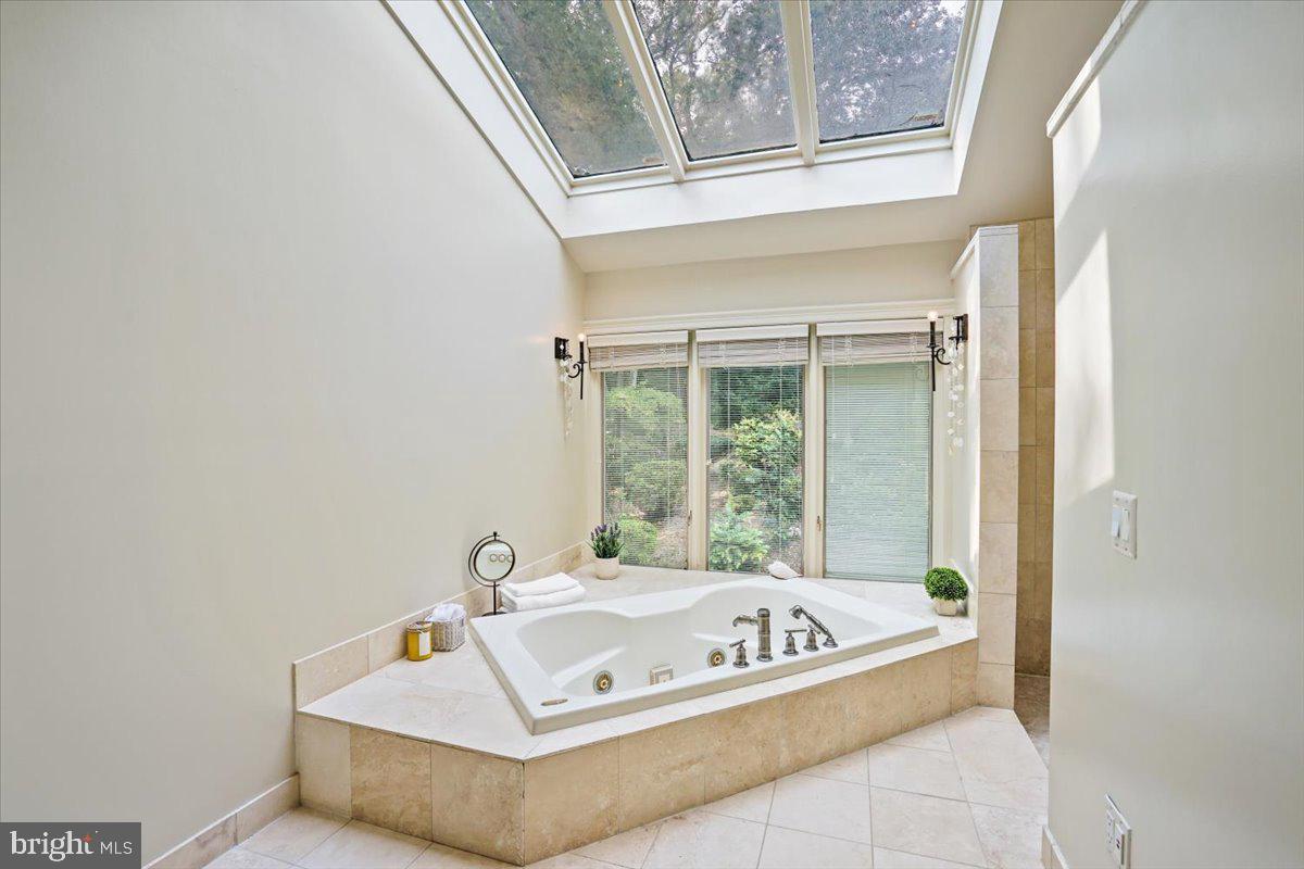 YATES VILLAGE - Residential