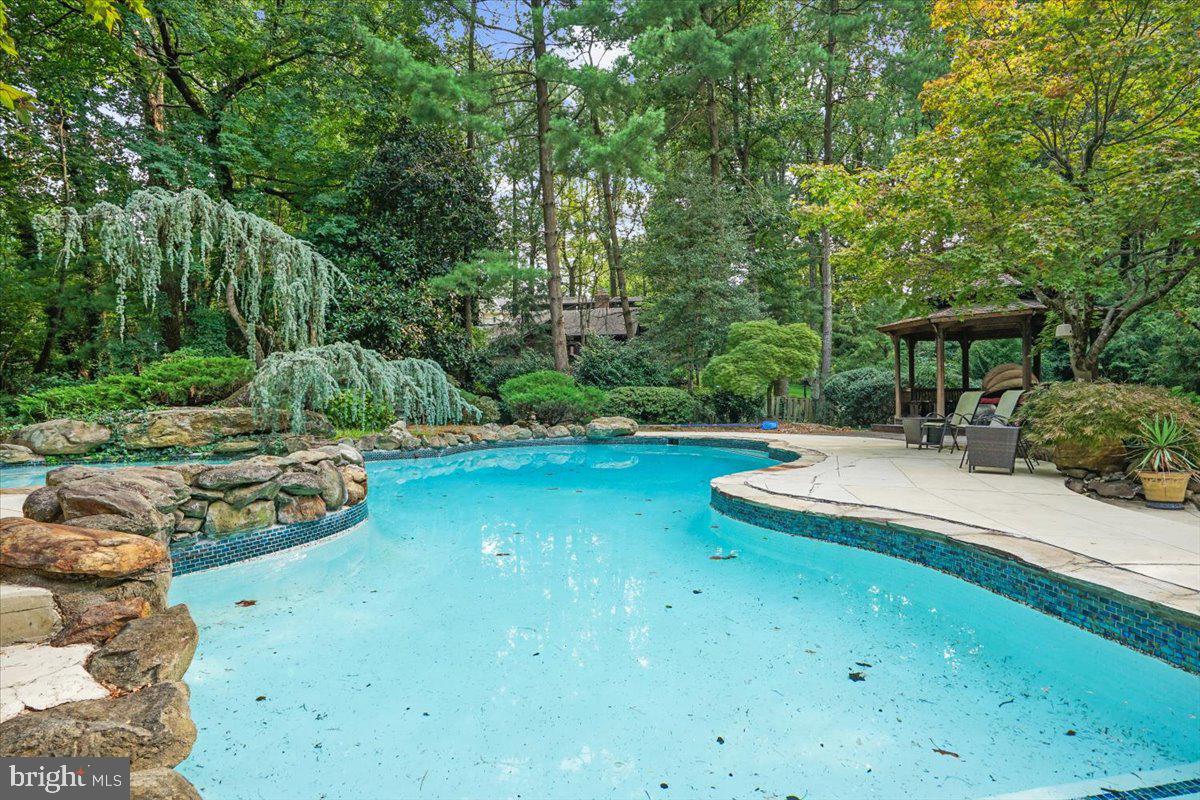 YATES VILLAGE - Residential