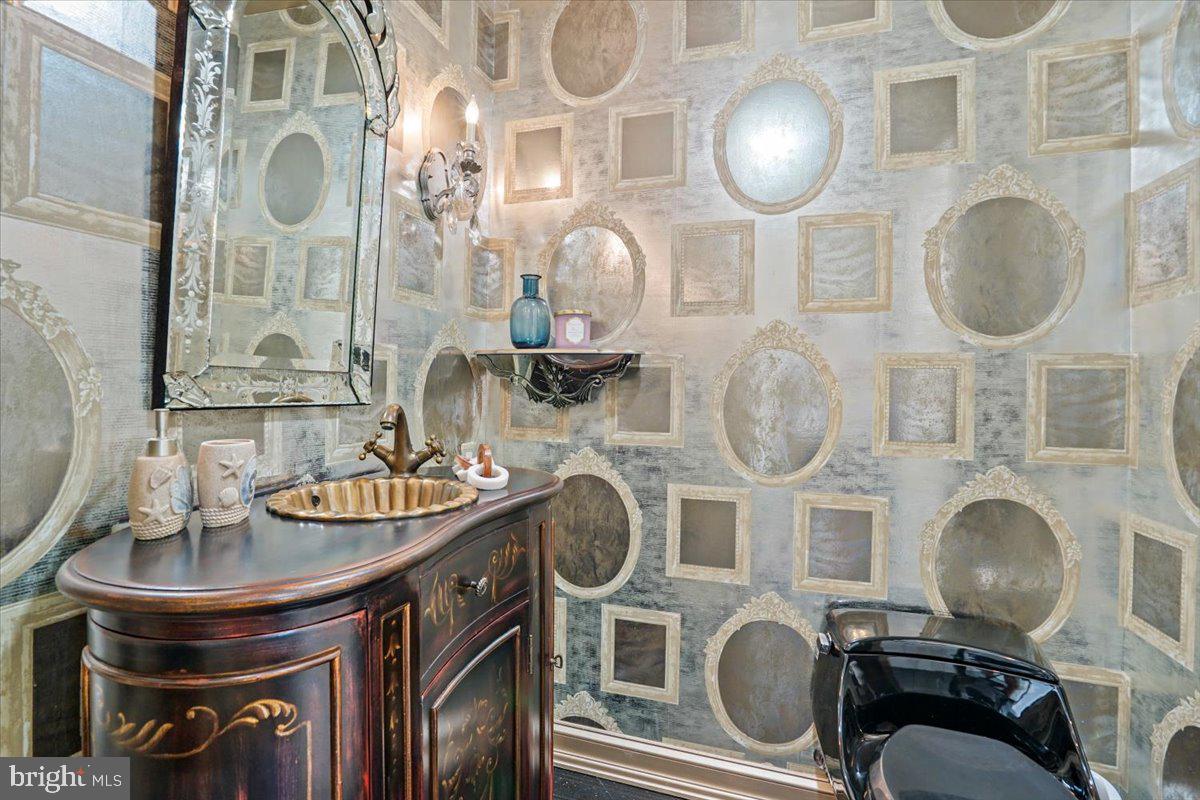 YATES VILLAGE - Residential