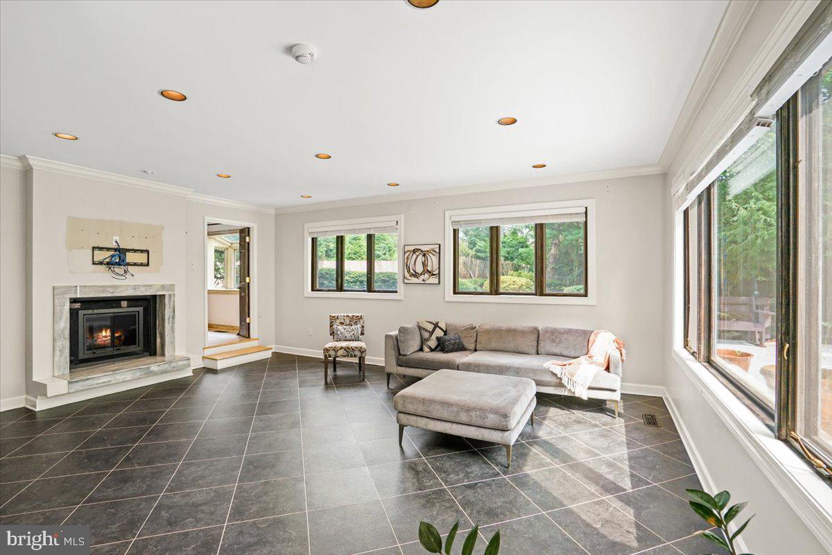 YATES VILLAGE - Residential