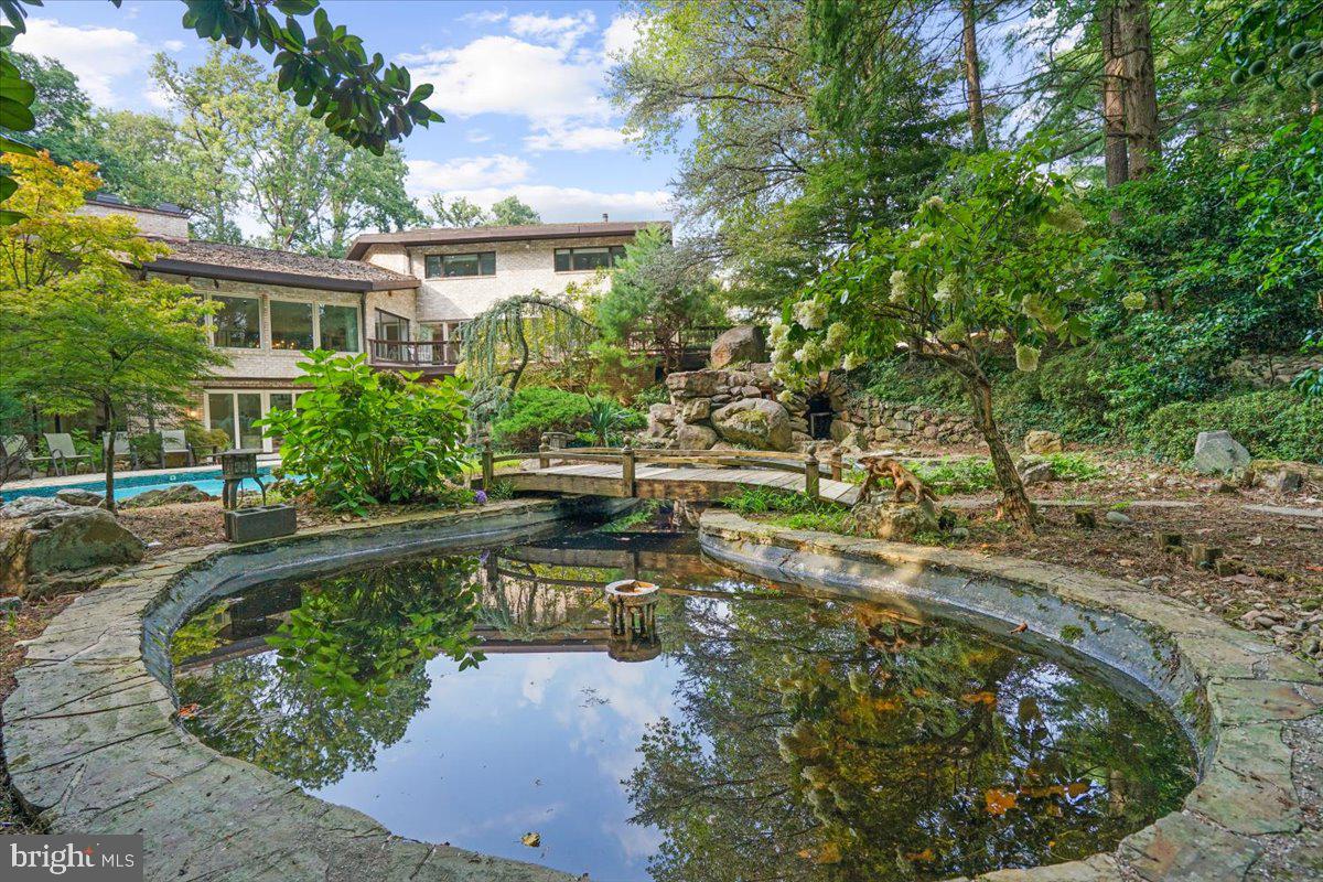 YATES VILLAGE - Residential