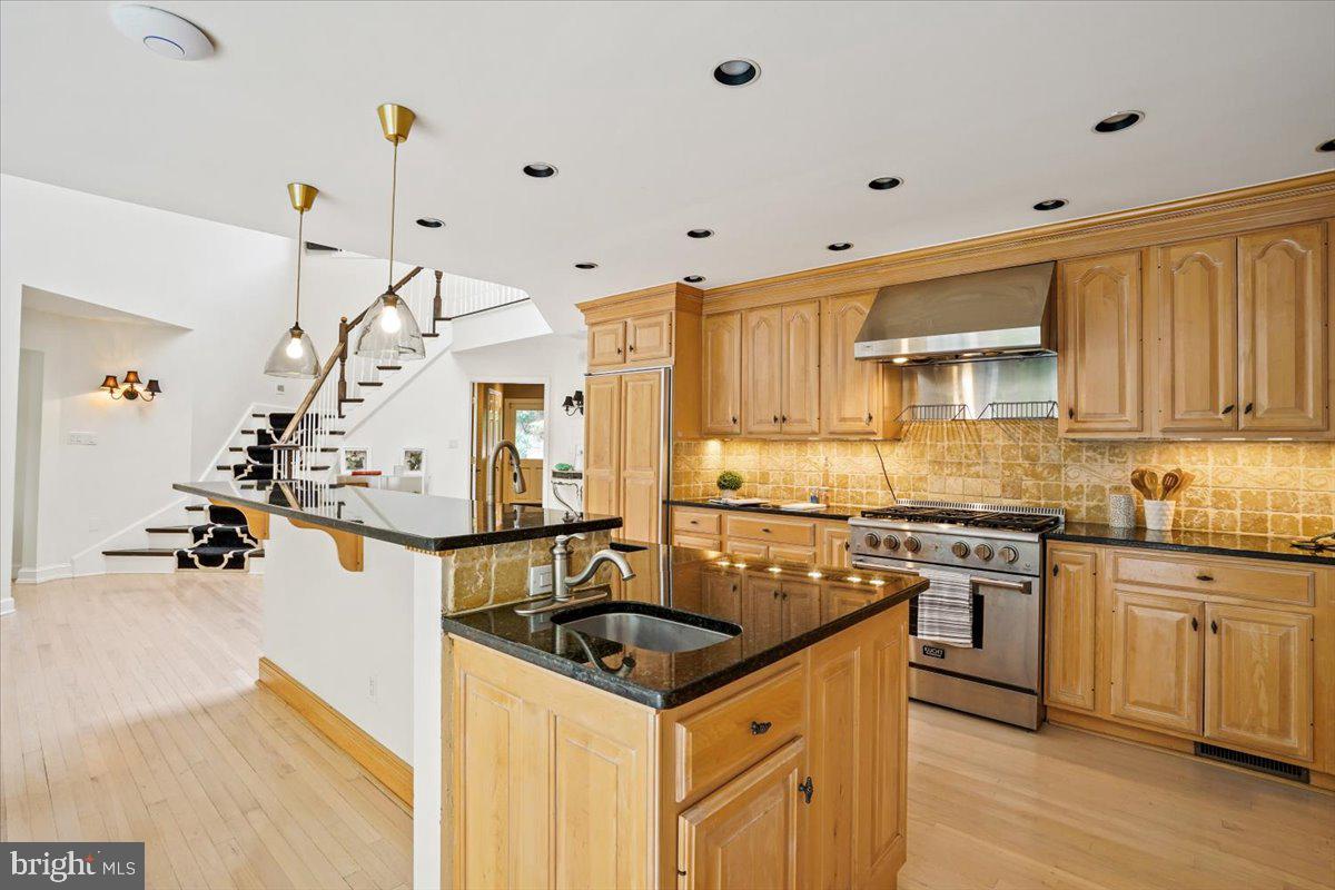 YATES VILLAGE - Residential