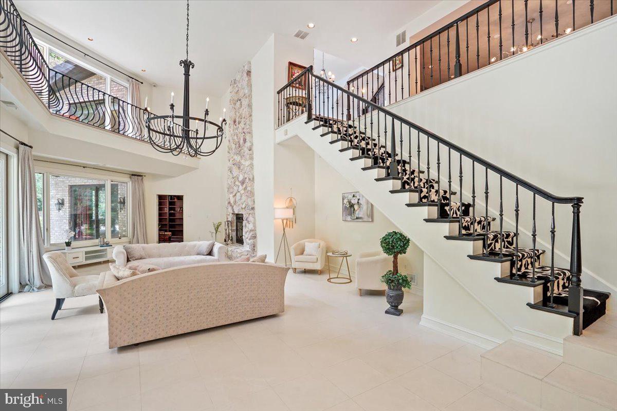 YATES VILLAGE - Residential