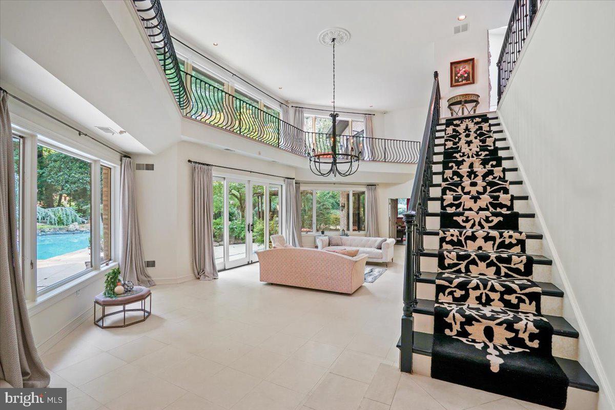 YATES VILLAGE - Residential