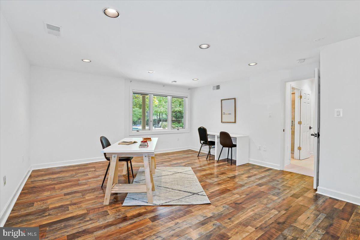 YATES VILLAGE - Residential