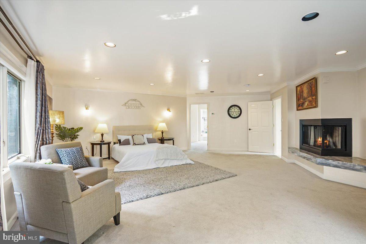 YATES VILLAGE - Residential