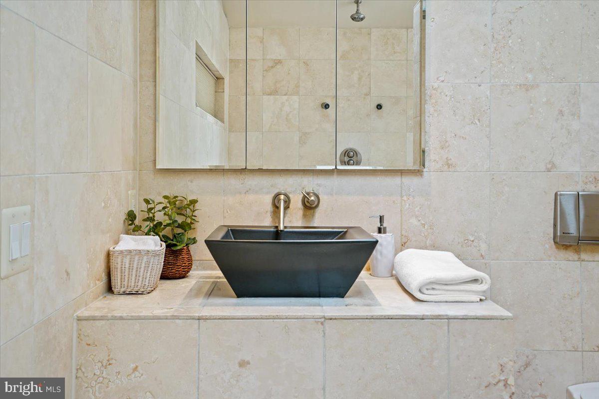 YATES VILLAGE - Residential