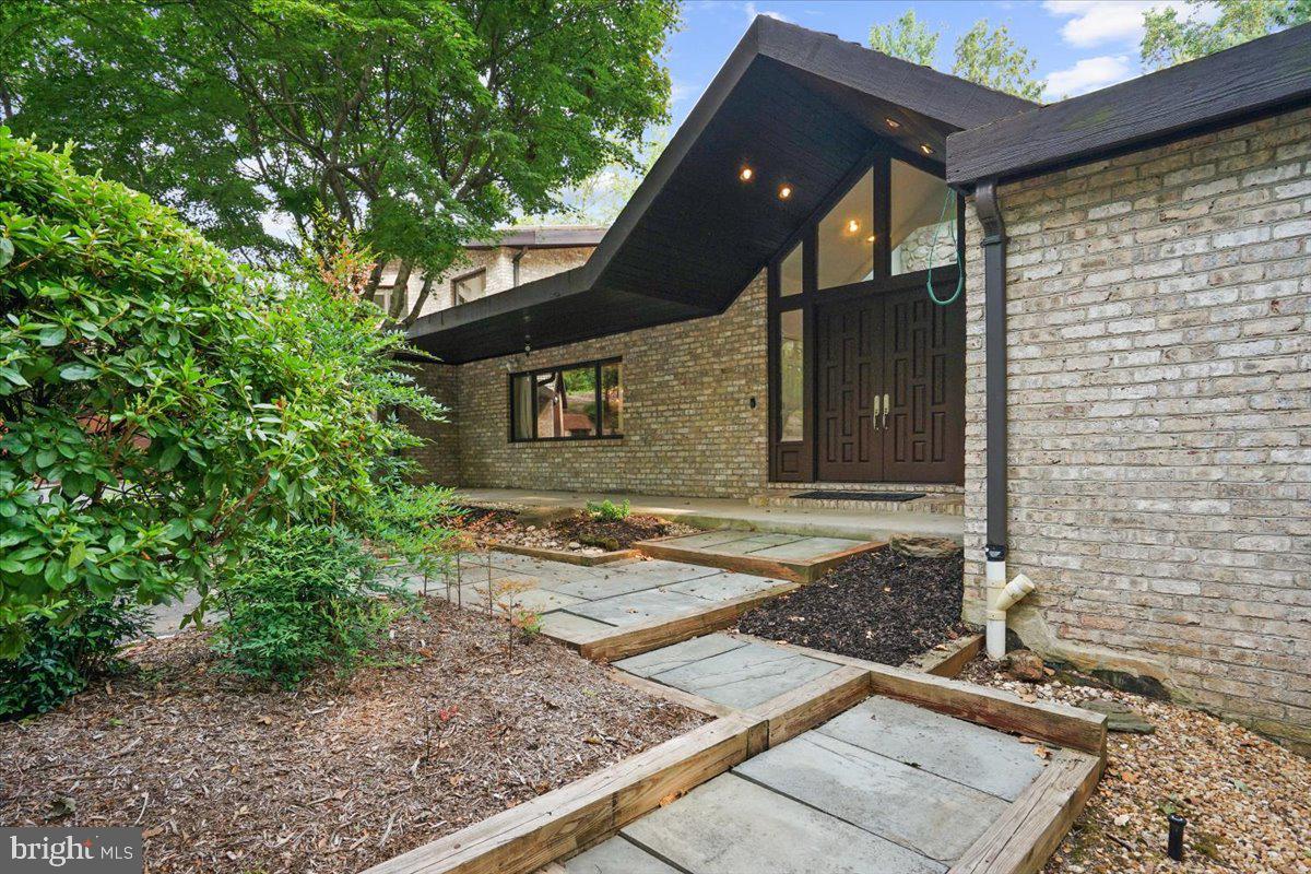 YATES VILLAGE - Residential