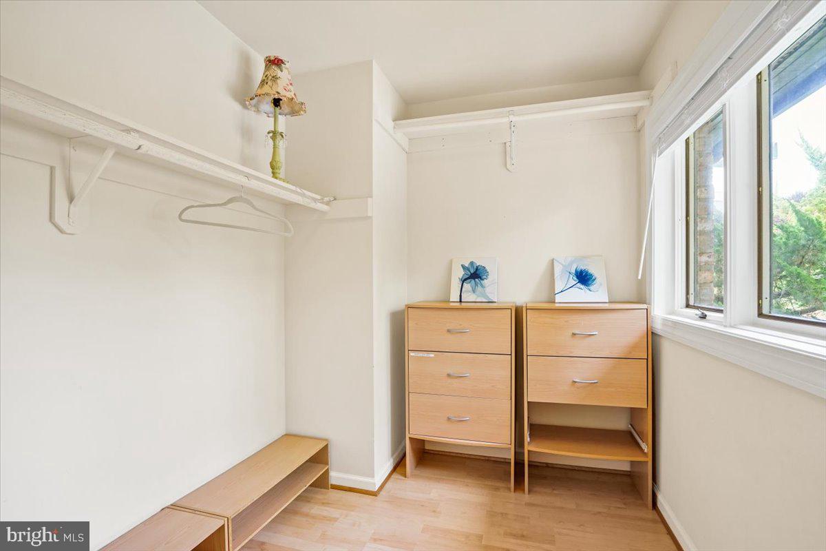 YATES VILLAGE - Residential