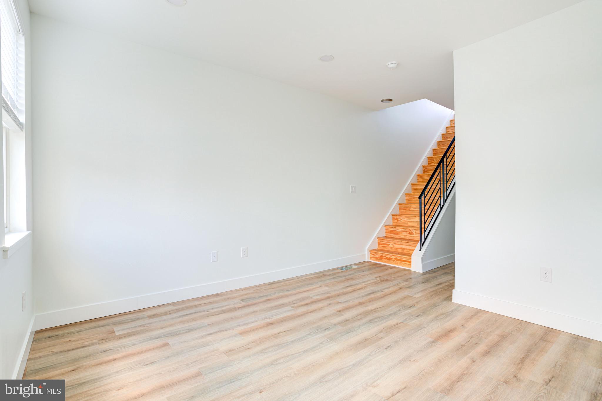 ART MUSEUM AREA - Residential Lease