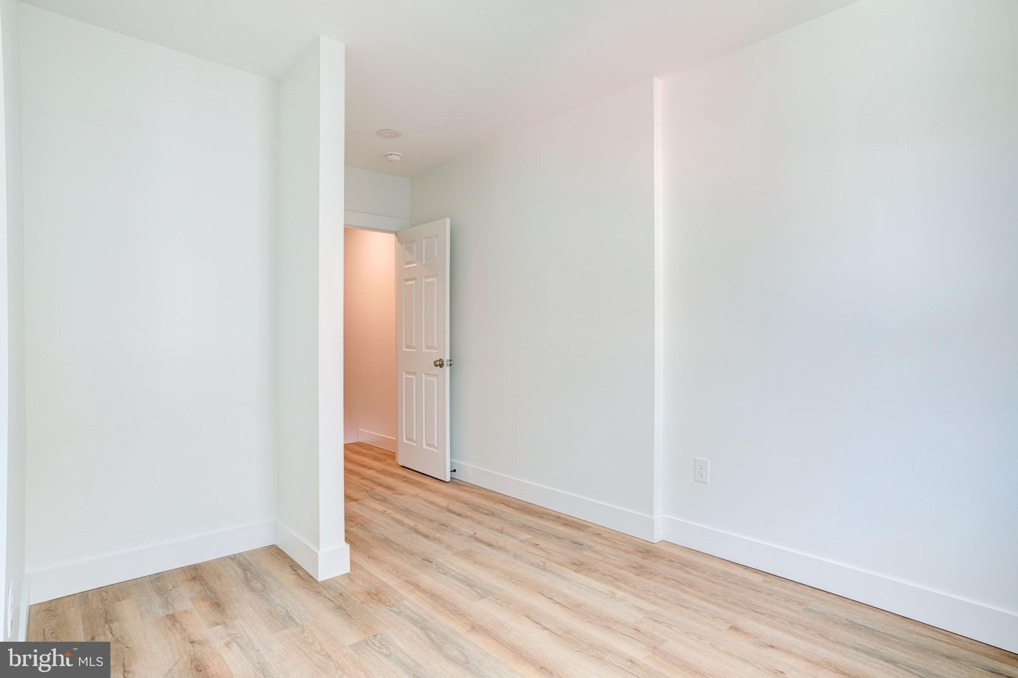 ART MUSEUM AREA - Residential Lease