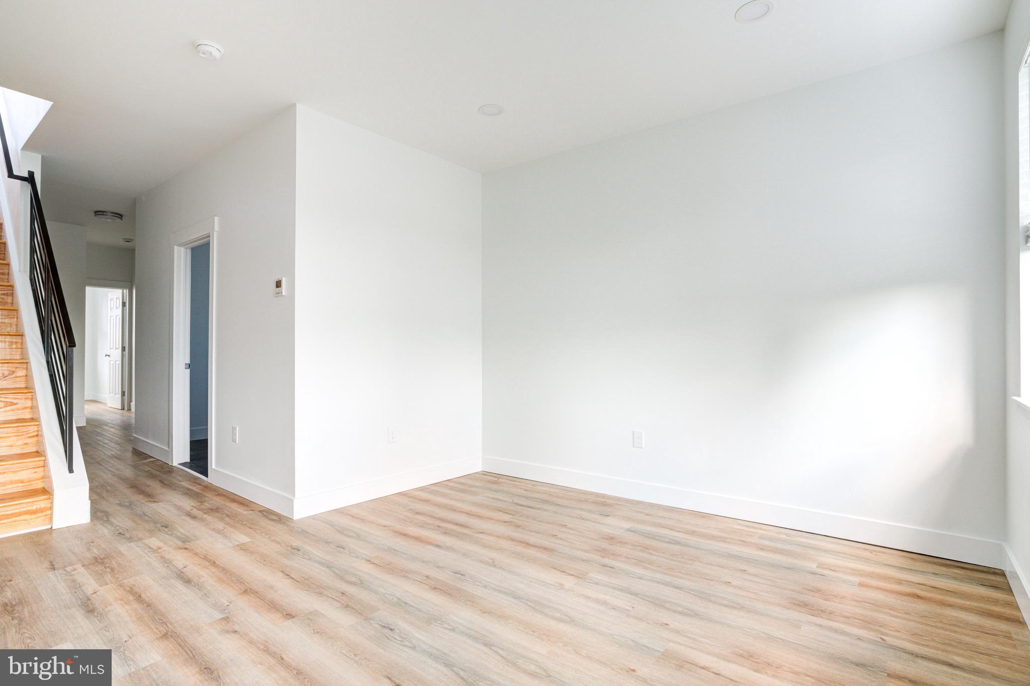 ART MUSEUM AREA - Residential Lease