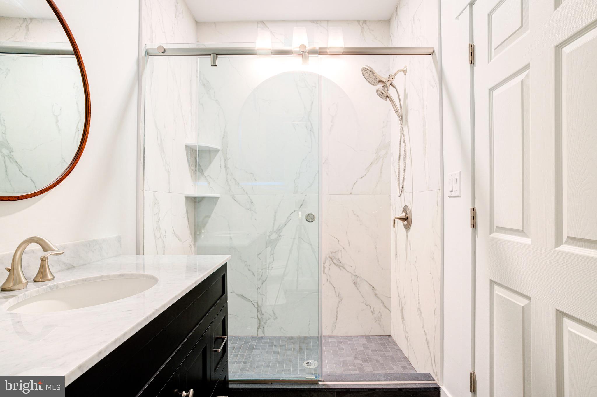 ART MUSEUM AREA - Residential Lease