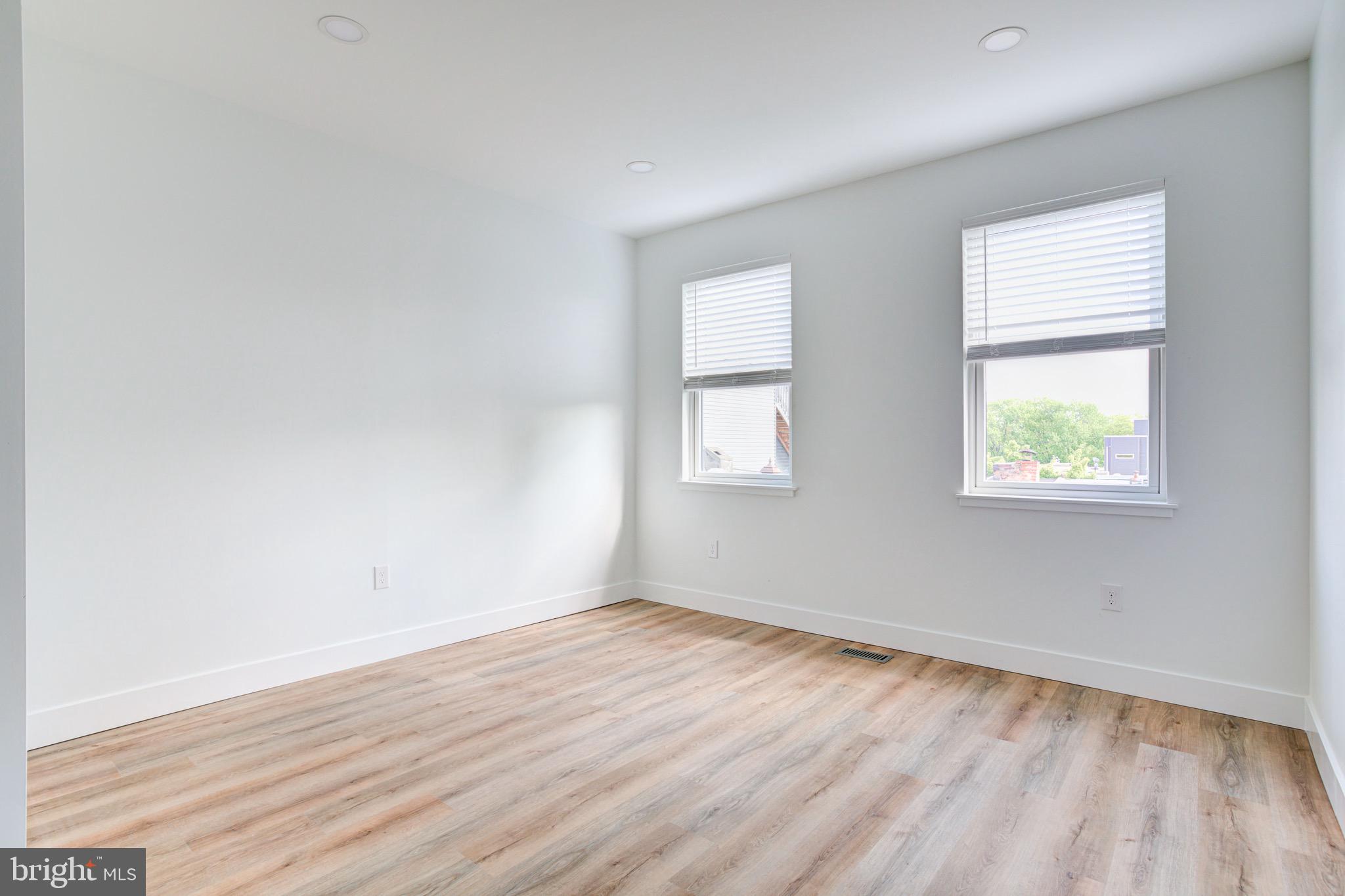 ART MUSEUM AREA - Residential Lease