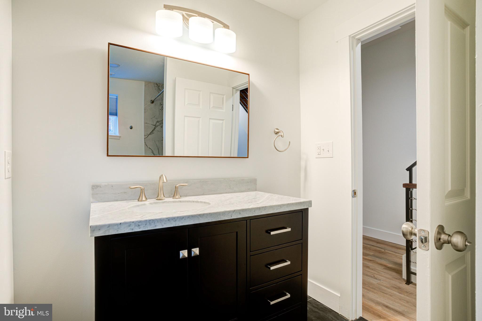 ART MUSEUM AREA - Residential Lease