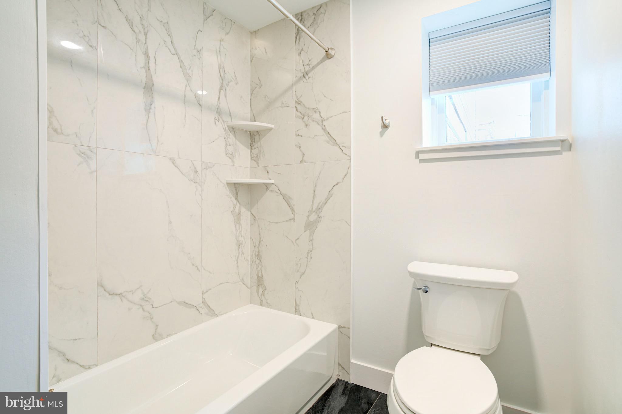 ART MUSEUM AREA - Residential Lease