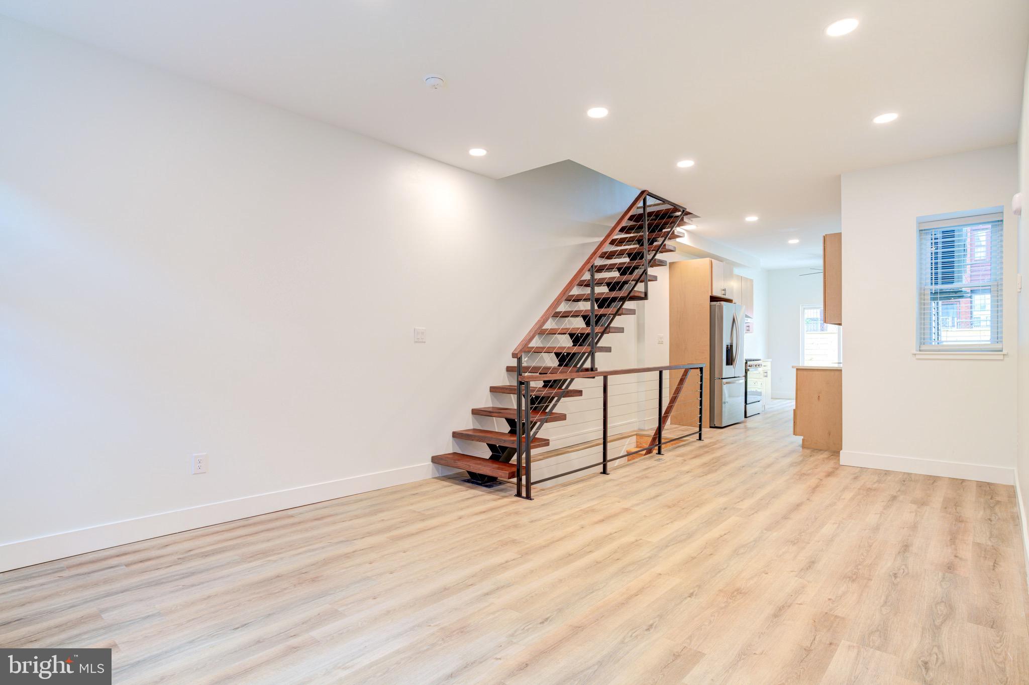 ART MUSEUM AREA - Residential Lease