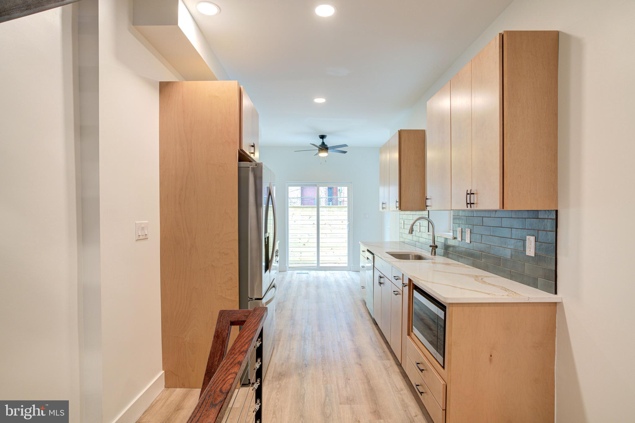 ART MUSEUM AREA - Residential Lease