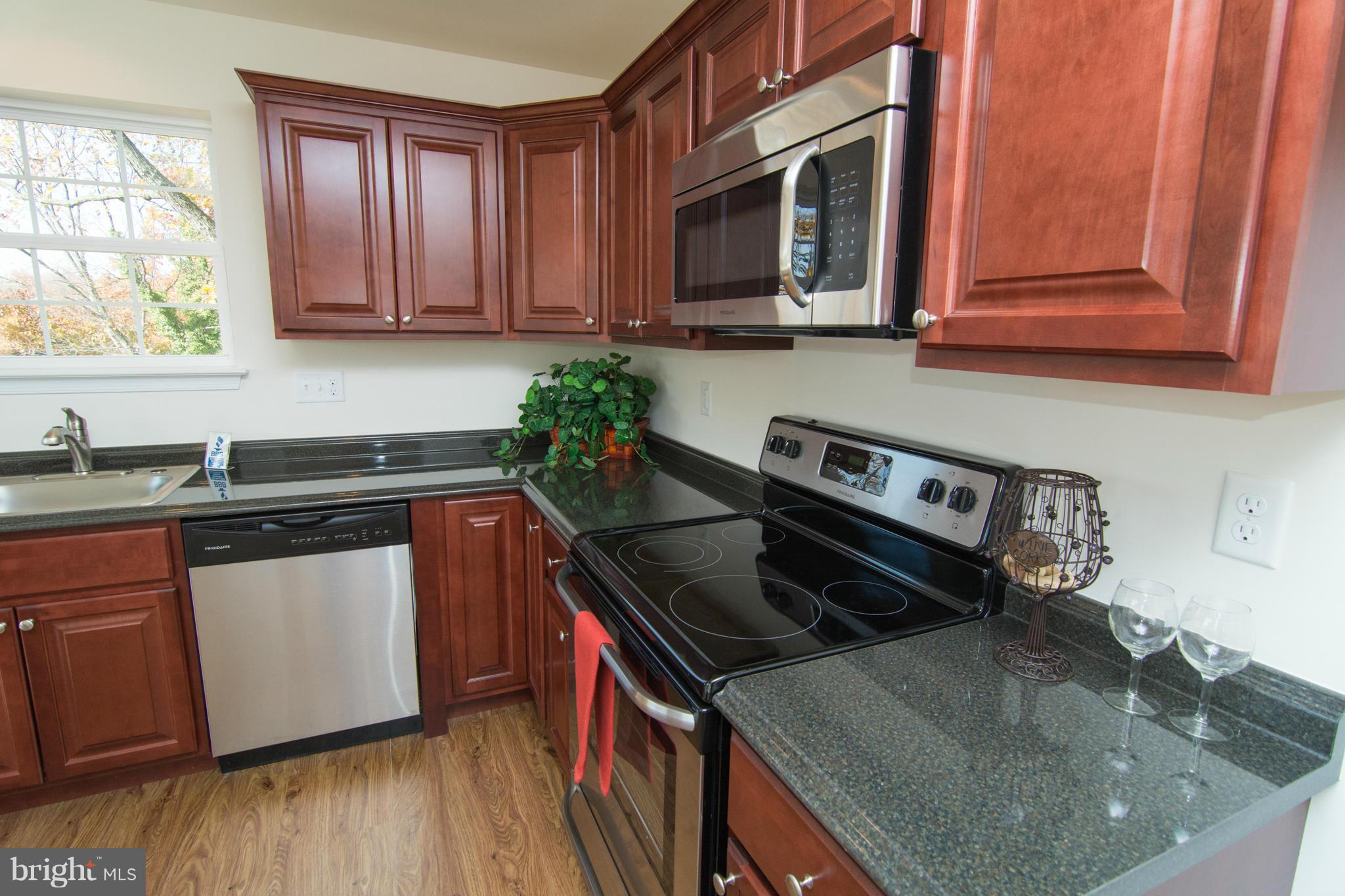 ARUNDEL GARDENS - Residential