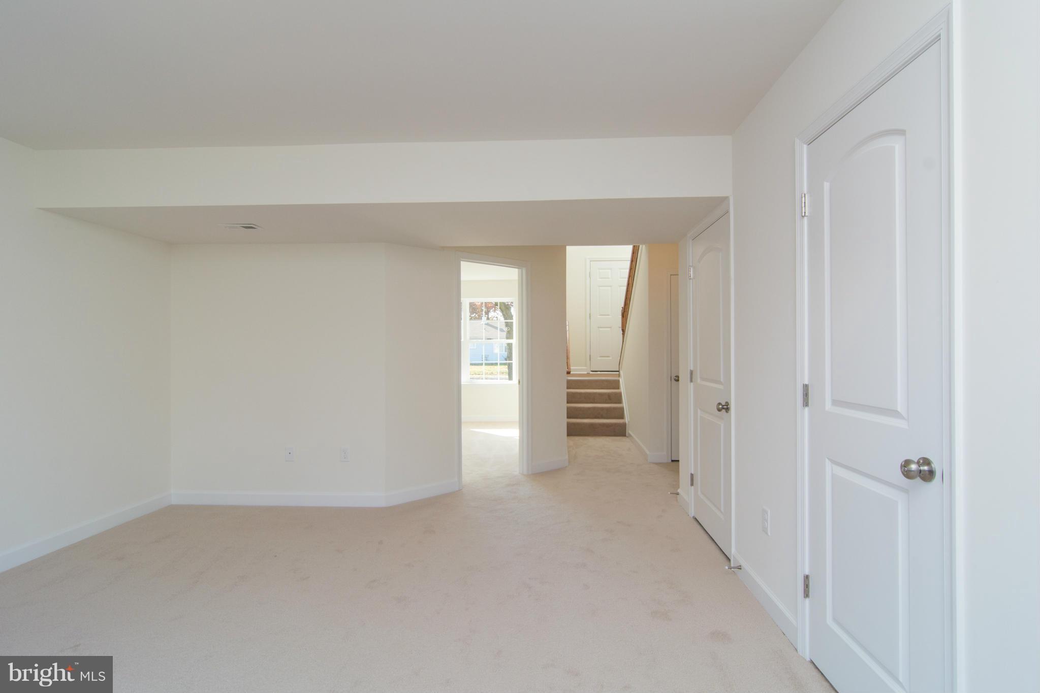 ARUNDEL GARDENS - Residential