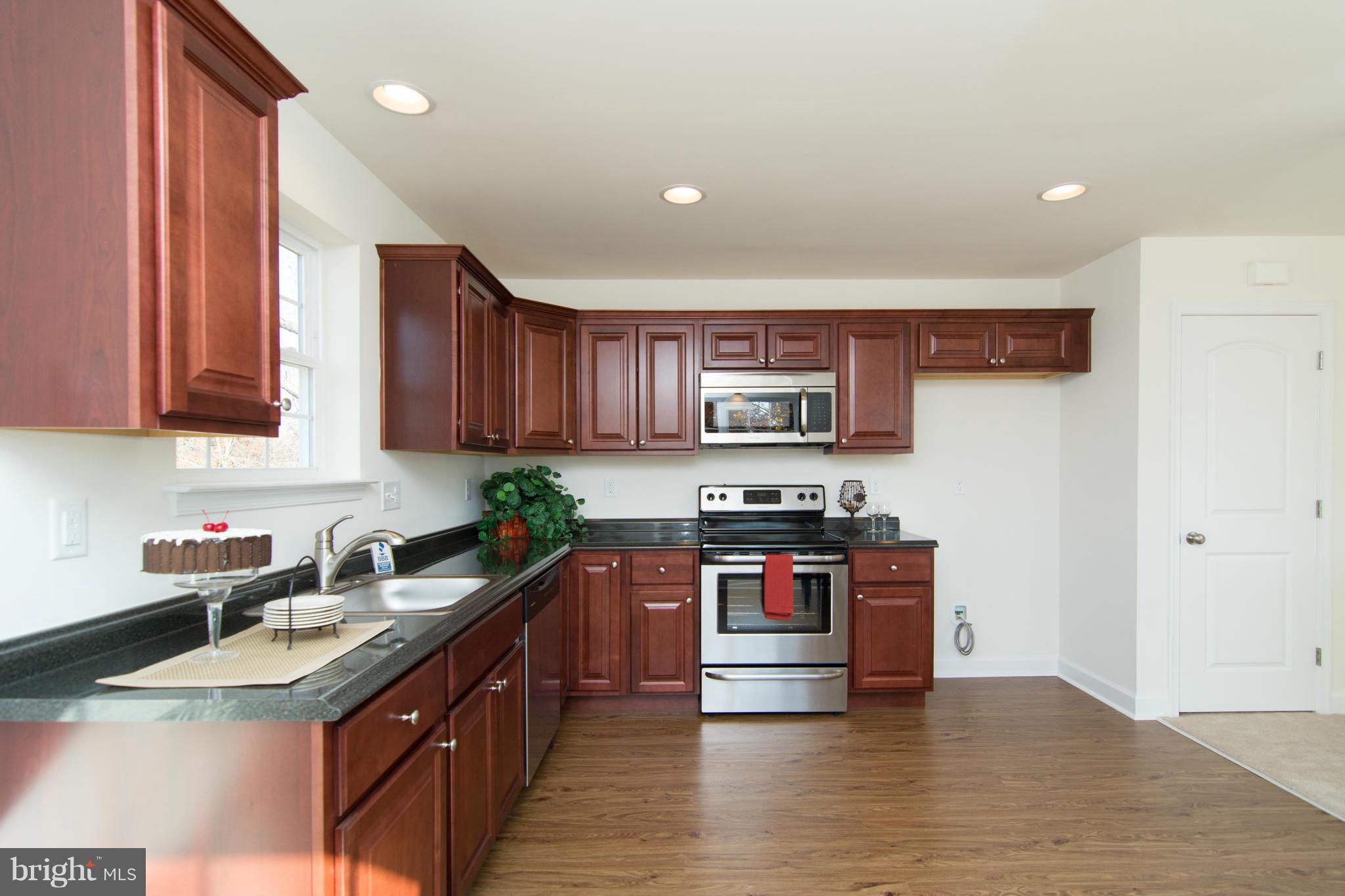 ARUNDEL GARDENS - Residential