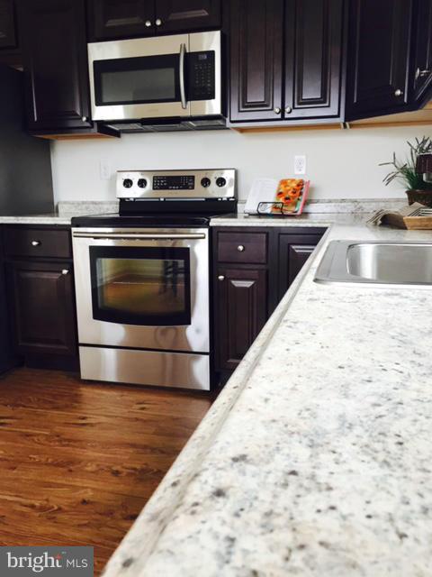 ARUNDEL GARDENS - Residential